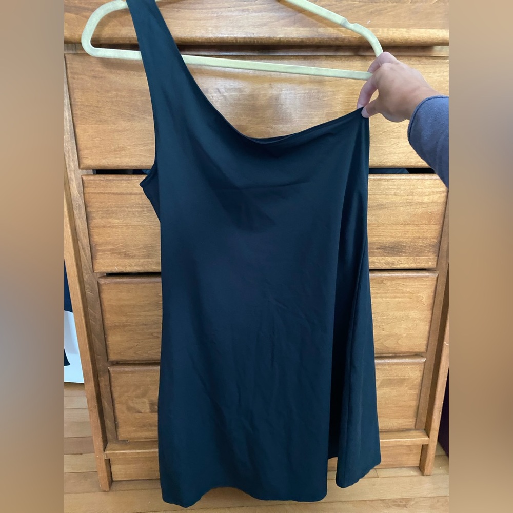 EUC - a&f One Shoulder Traveler Dress black size Large tall